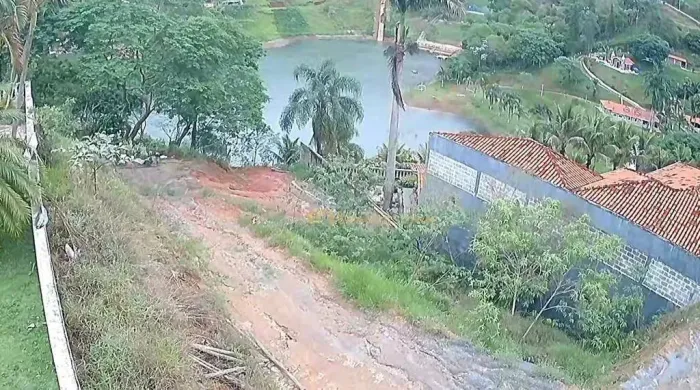 Terreno pé na agua com 1.532m2 Condomínio Aguas de Igaratá
