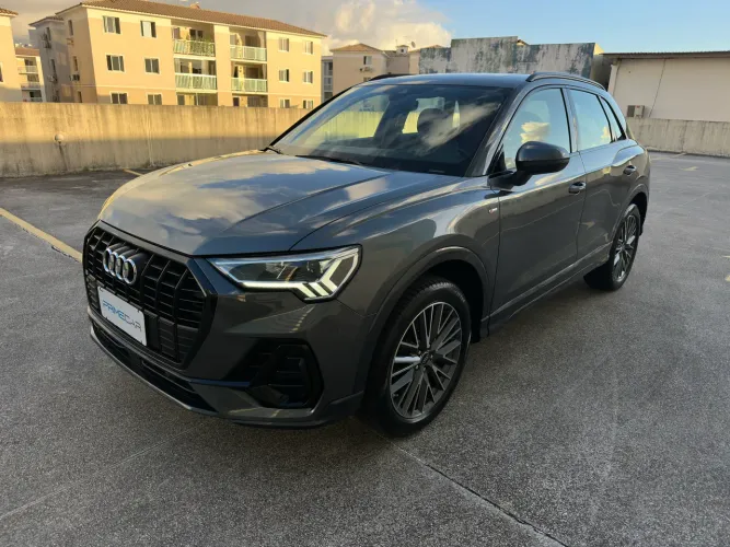 Audi Q3 Perf. Black 2.0 TFSI Tiptr. Quattro 2023