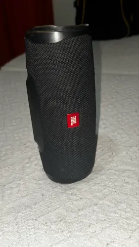 Caixa de som JBL charge 4