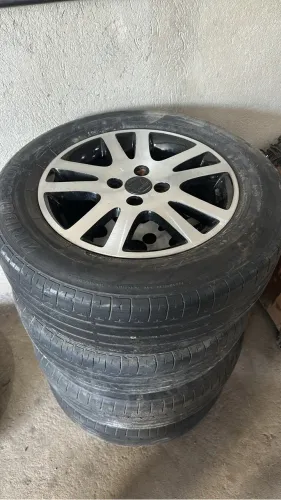 Rodas aro15 excelentes 