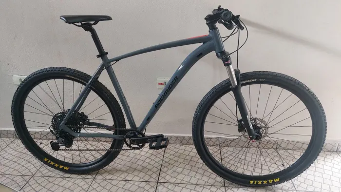 Bicicleta Rockrider ST 520 - Shimano Cues 10v