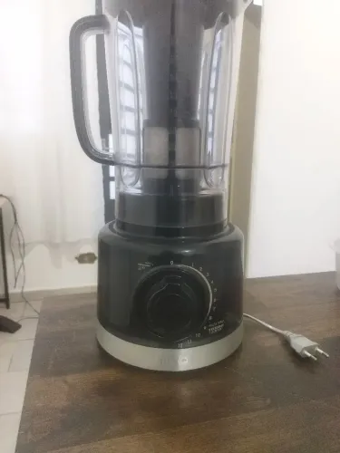 Liquidificador Philco preto