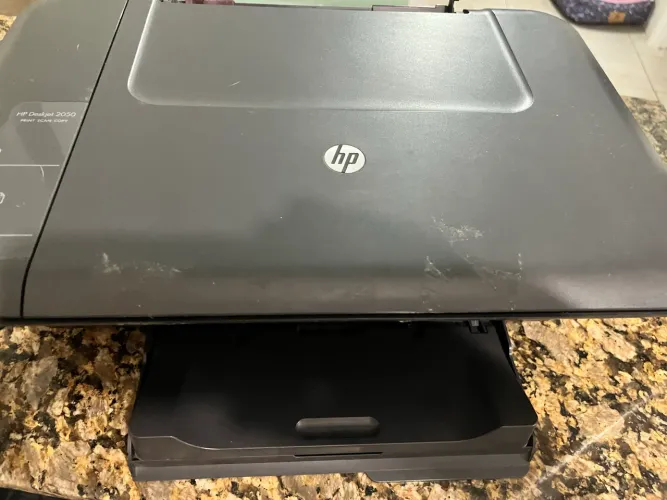 Impressora multifuncional hp deskjet 2050 jato tinta USB - imprime/digitaliza/copia