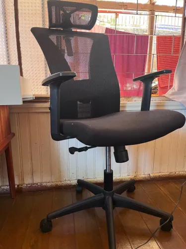 Cadeira gamer/escritório ergonômica único dono