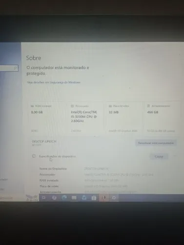 Notebook Lenovo, Ótimo para quem busca estudar e caso queira jogar também roda jogos tra.