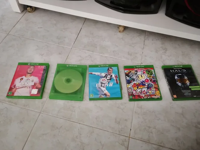FIFA 19,20 Halo, forza Horizon, super Bomberman edição shine 