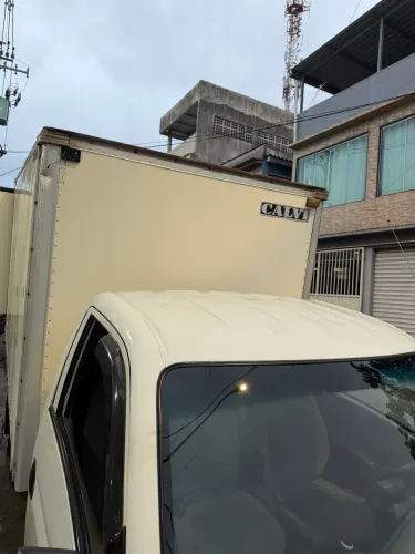 Vendo baú térmico Hr ou troco por baú seco..