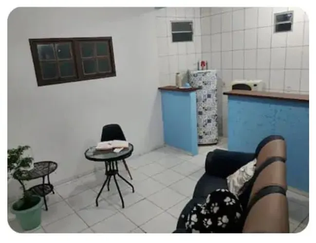 Quarto sala. Excelente localização