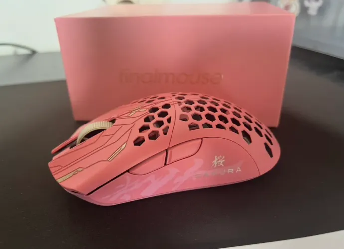 Finalmouse ULX Sakura Medium