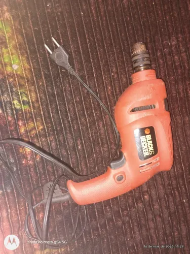 Furadeira Black Decker 500wats 127v