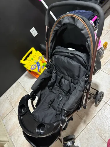 Carrinho de bebê Cosco kids Reverse - Preto