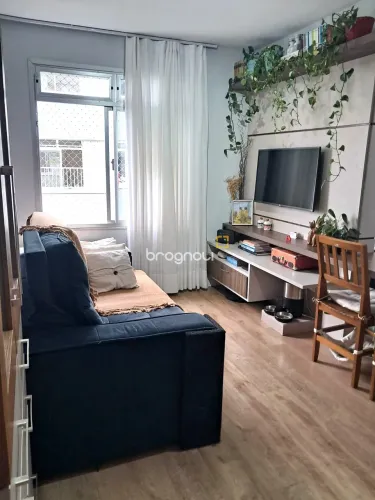 Apartamento à venda com 2 dormitórios, Próximo à UFSC no bairro da Trindade