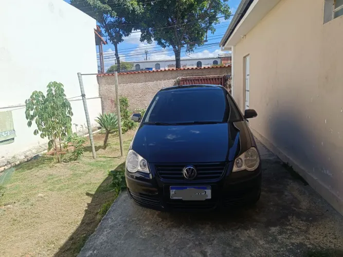 Volkswagen Polo Sedan 1.6 MI Total Flex 8V 4P 2010