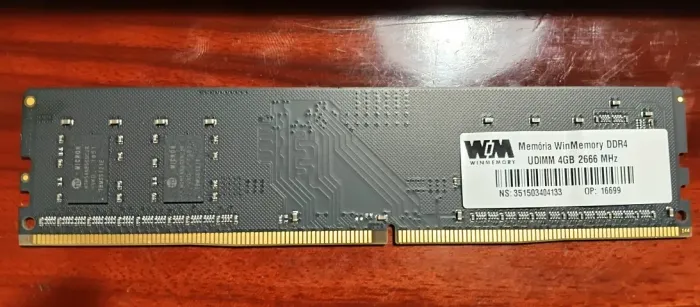 Memória RAM 4GB DDR4