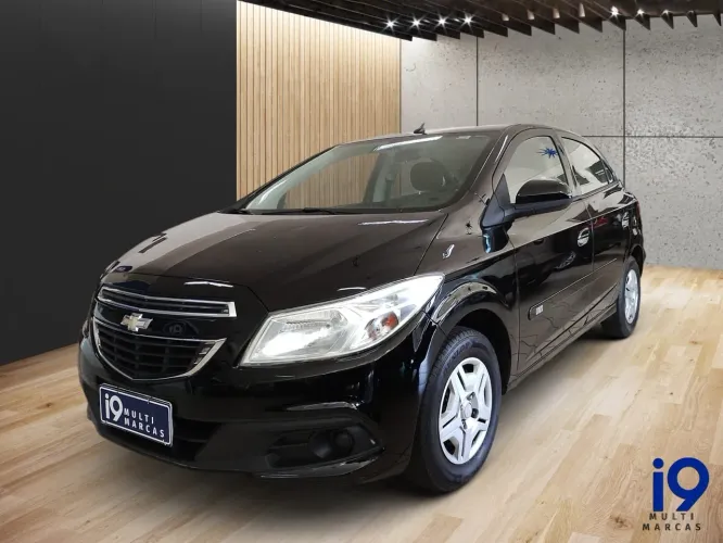Chevrolet Onix Hatch LT 1.0 8V Flex Power Mec. 4P 2014