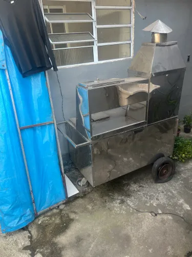 Carrinho de espetinho, hot dog