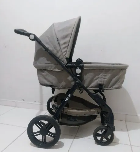 Carrinho de bebe Cosco