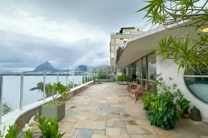 Espetacular cobertura duplex de 510m² com vista Lagoa e Cristo Redentor