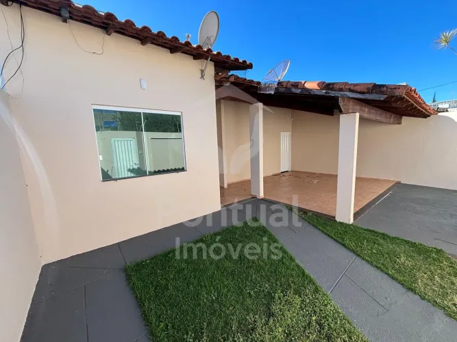 Casa para aluguel, 3 quartos, 1 suíte, 2 vagas, GRANADA - Uberlândia/MG