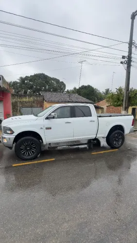 RAM 2500 Laramie 6.7 Cummins Blindada 2012