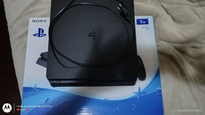 Playstation 4  1TB 