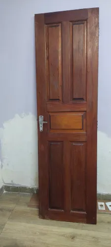 Porta de madeira jatoba