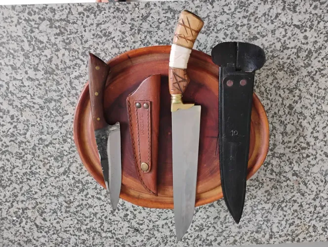 Facas artesanais