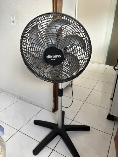 Ventilador Domina em perfeito estado de funcionamento