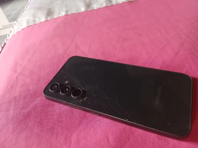 Vende-se A54 5g 256gb de armazenamento