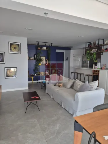 Apartamento à venda em São Paulo-SP, bairro Quarta Parada: 2 quartos, 1 suíte, 2 banheiros