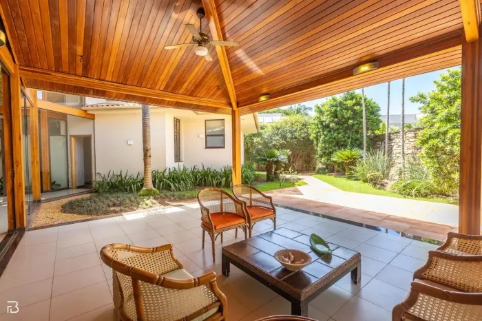 Casa à venda no Condomínio Bosque Karaíba no Jardim Sul em Uberlândia/MG