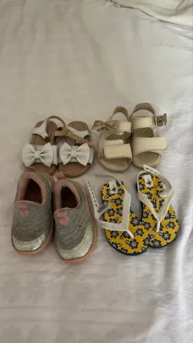 Kit sandália e tênis número 20