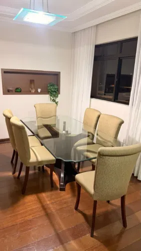 Mesa de jantar + 6 cadeiras com tampo de vidro