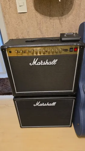 Amplificador Marshall Valvulado DSL 40C