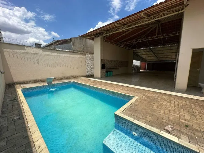 VENDE-SE SALÃO DE FESTA NO BERTAVILLE POR R$ 200.000