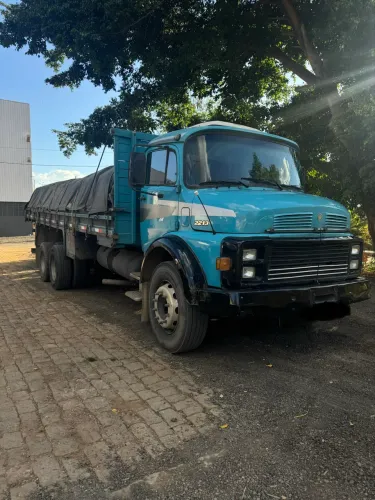 Mercedes Benz 2213
