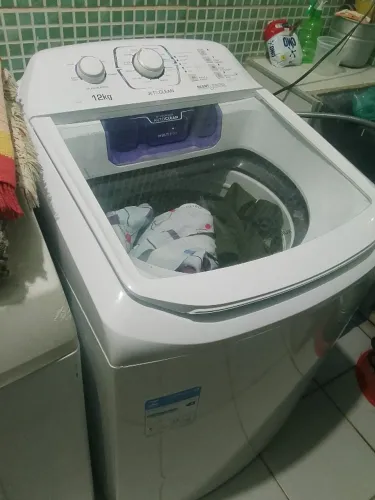 Máquina de Lavar Roupas 12kg Electrolux Semi Nova