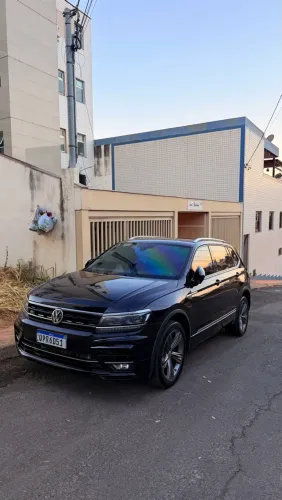 Volkswagen Tiguan Allspac R-line 350 TSI 2.0 4X4 2018
