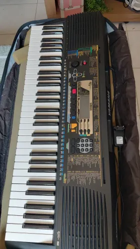 Vendo um teclado da yamaha para iniciantes