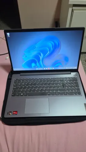 Notebook Lenovo Ryzen 5 5500U | 12GB RAM | 256GB | Radeon Graphics