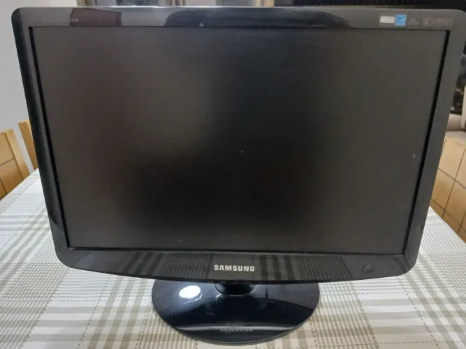 Monitor Samsung - 19" Widescreen
