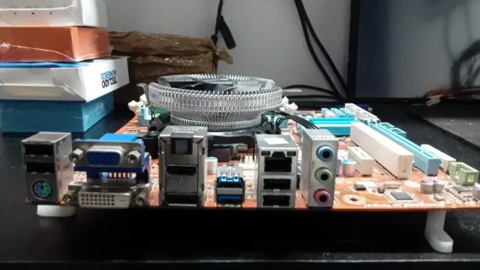 PLACA MÃE ITAUTEC, PROCESSADOR I5 2400 MEMÓRIA 2GB DDR 3