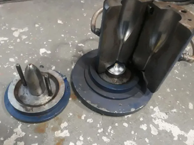 Vendo moldes de injeção 