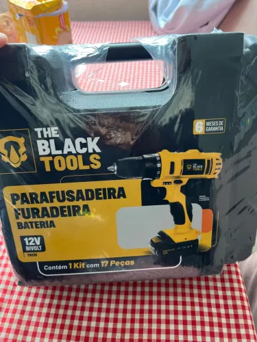 Parafusadeira/furadeira nova the black tools