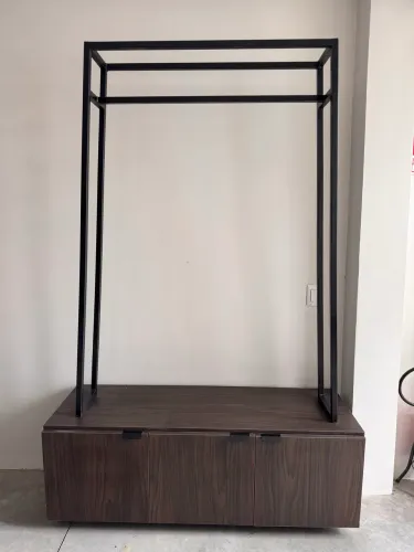 VENDO ARMÁRIO C/ ARÁRA (IMPECÁVEL)