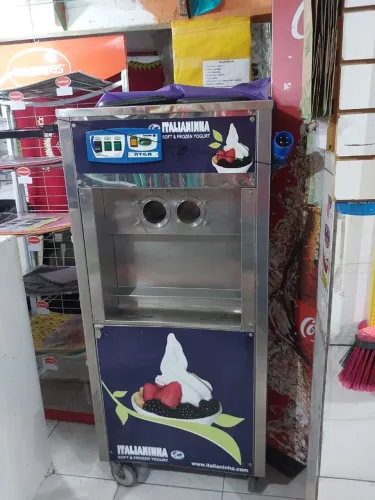 Máquina de sorvete italianinha (trifásico)