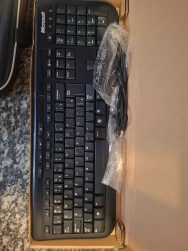 Teclado Microsoft wired 600 Anatômico e antirespingos