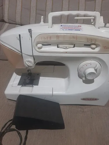Máquina de costura
