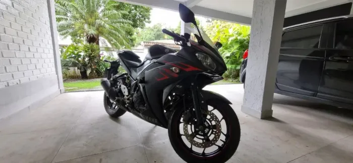Yamaha R3 ZERADA!