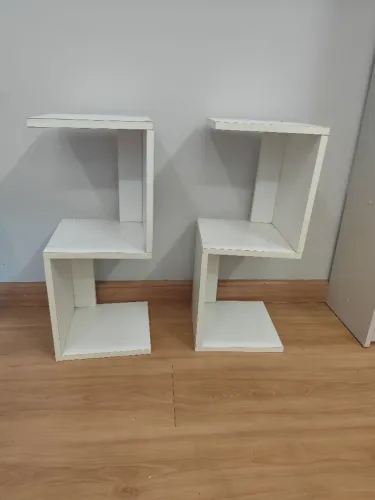 VENDENDO O PAR: nicho/mesa lateral de MDF branco